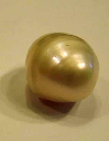 10.65 carat natural USA freshwater pearl 10.65 carat USA natural freshwater pearl