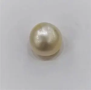 Natural Basra Pearl from Persian Gulf 6.49 carats 10mm