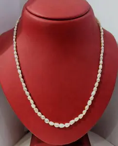Natural Pearls Necklace Strand 43 carats 18k Gold