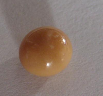 1.8 carat Conch Pearl Cream Button