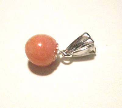 1.35 carat Conch Pearl Light Brownish Pink on Sterling Silver