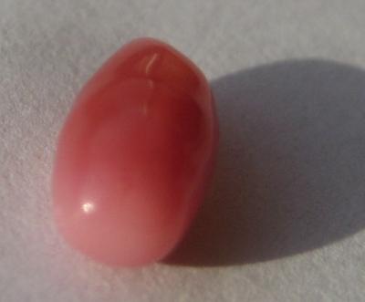 1.4 carats Conch Pearl Long Oval Pink