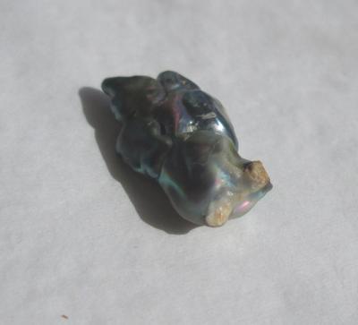 10 carat Abalone Pearl 25mm Bluish Iridescence