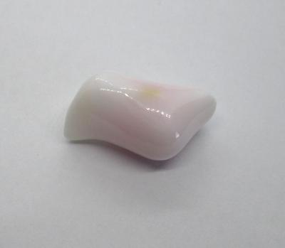 13 Carat Baroque White & Light Pink Pearl 18mm