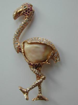 18kt Rose Gold Flamingo Conch Pearl Pin