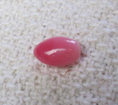 1.75carats Pink Conch Pearl Flat Drop with Flame
