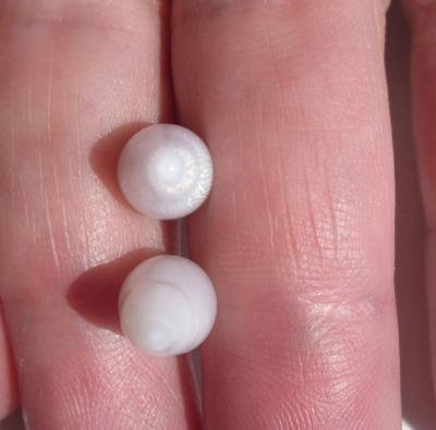 2 Amazing Drop Clam Pearls with Flame 10 carats total 14mm