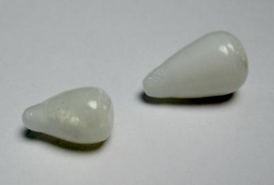 2 Clam Pearl Cone Shape Full Flame 9+ carats Total 