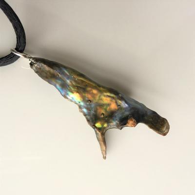 2 Inch Abalone Pearl Necklace  22carats