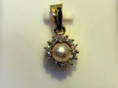 Natural Pearl Pendant