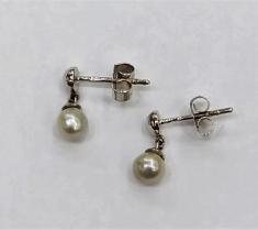 Natural Pearl Pendant