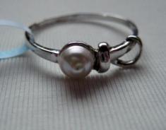 Ring with Natural Persian Gulf Pearl Ring with Natural Persian Gulf Pearl