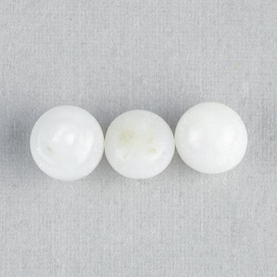 3 Matching Round Clam Pearls 3.9 carats Total