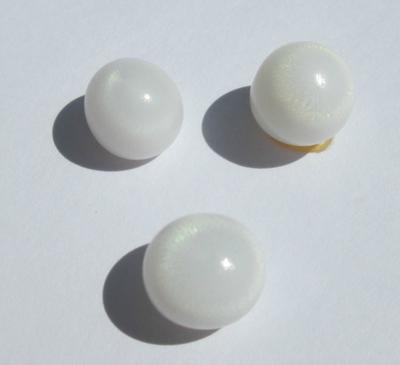 3 Roundish Clam Pearls 17.95 carats for Sale