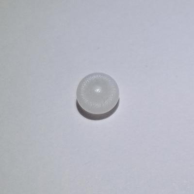 0.9 ct Clam Pearl for Sale