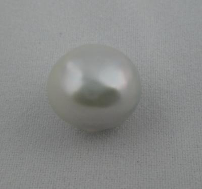 9.90 carat Silver Natural USA Mississippi River Pearl