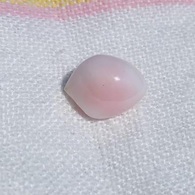 9ct Conch Pearl Light Pink and White