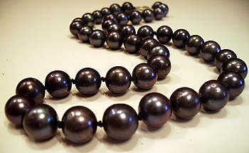 9mm Freshwater Black Pearl Necklace