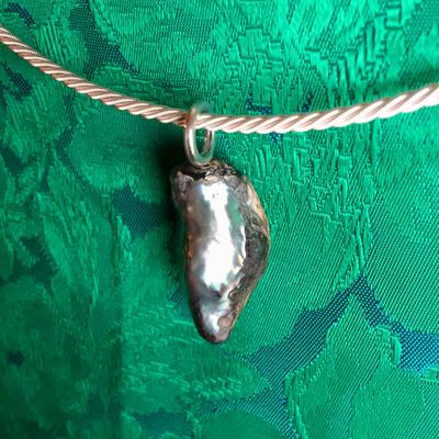 Back of Pearl - Abalone Pearl Necklace 22 carats