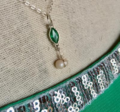 Pacific Ocean Canadian Natural Pearl with Emerald Necklace for Sale 