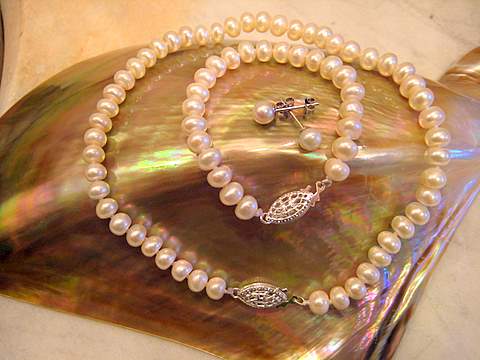 Baby pearl set