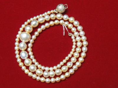 Natural pearl necklace 48.54 carats total