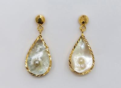 Basra Blister Pearl Dangling Earrings