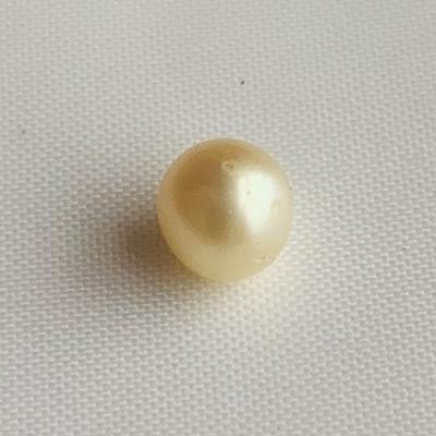 Basra Pearl 1 carat Oval Light Yellow 5+mm