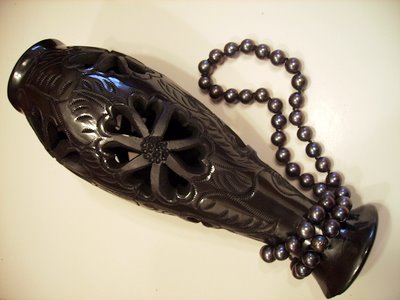 Black pearls by Oaxaca vase Black pearls by Oaxaca vase