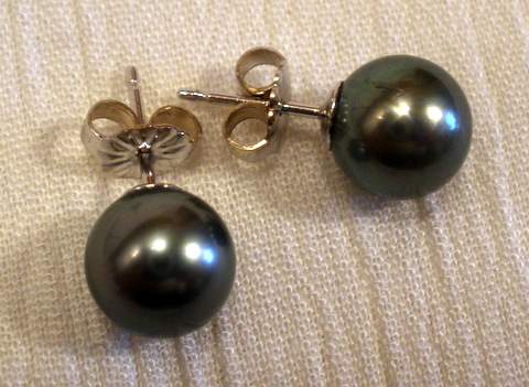 Black Tahitian Pearl Stud Earrings