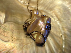 Blister Pearl Pendant 4