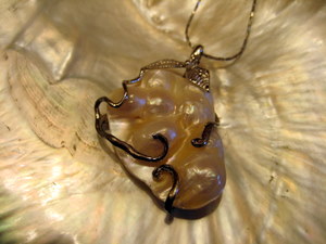 Blister Pearl Pendant 8