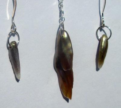 Bronze Colored Usa Natural Wing Pearl Necklace And Earrings