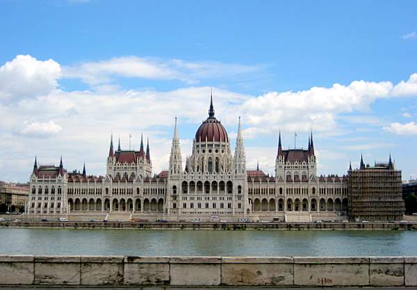budapest-parliment