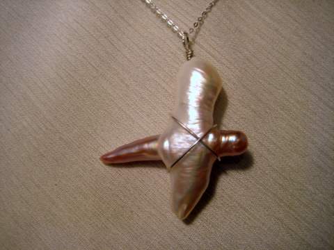 Chinese Freshwater pearl Seagull Chinese Freshwater Pearl SeaGull