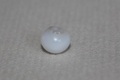 2.6 carat clam pearl button shape
