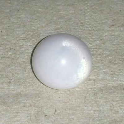 Clam Pearl 29.75 ct Stunning Flame 17mm Button Shape