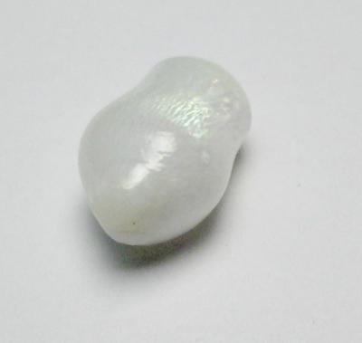 Clam Pearl 3+ carats 10+mm Full Flame