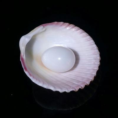 Clam Pearl 4.45 ct Drop Shape 11mm with Flame
