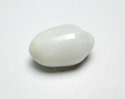 Clam Pearl 7+ carats 14+ mm Symmetrical Shape