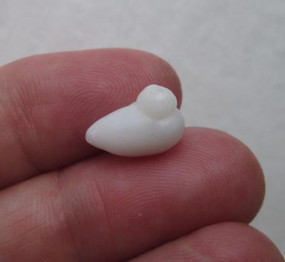 Clam Pearl Bird Shaped 4+ carats 12mm for Sale