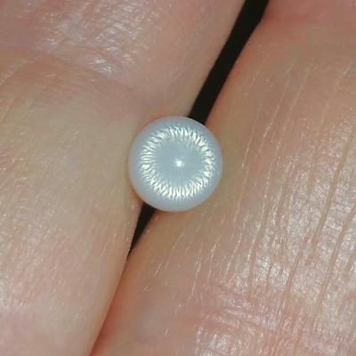 Clam Pearl Drop with Flame 1.7 carats