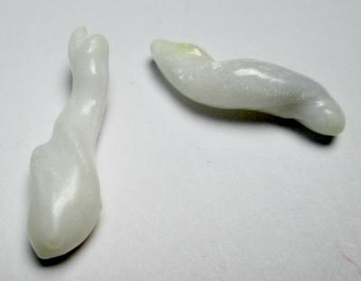 Clam Pearl Squigly Shape Full Flame 13+mm 13+ carats 