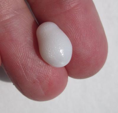 Clam Pearl with Flame 5 carats 12mm