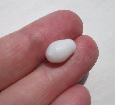 Clam Pearl with Flame 5 carats 12mm