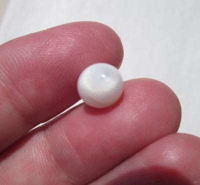 Clam Pearl with Flame 5+ Carats 12mm