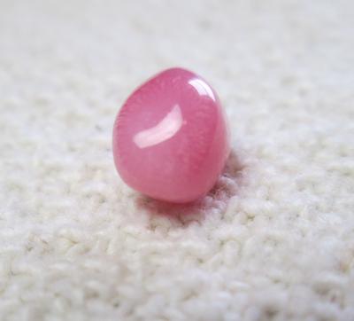 Conch Pearl 2.65 carats Pink with Full Flame Oval Baroque