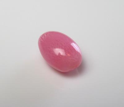 Conch Pearl 3 carats Bright Pink 10mm Oval Full Flame