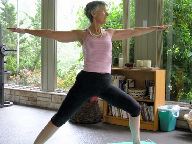 Connie Kuhn Exercising with Pearls Connie Kuhn Exercising with Pearls
