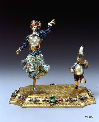 Dancer and a violinist and dwarf